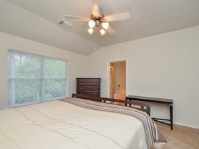 46 E Stedhill Loop, Conroe TX 77384