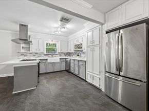 10946 Britt Way, Houston TX 77043