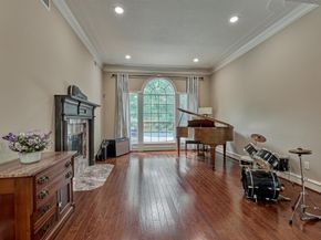 19 Craggy Rock Street, The Woodlands TX 77381