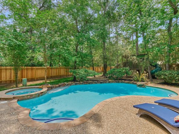 19 Craggy Rock Street, The Woodlands TX 77381