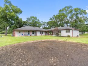 445 Woolridge Dr Drive, Conroe TX 77301