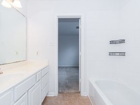 1424 W 24th Street, Houston TX 77008