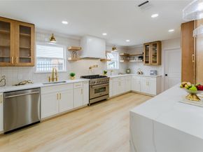 6027 Valkeith Drive, Houston TX 77096