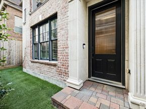 1521 Oakdale Street, Houston TX 77004
