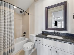 1521 Oakdale Street, Houston TX 77004