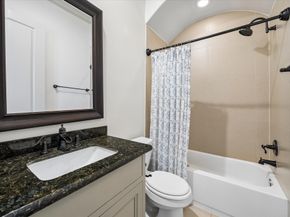1521 Oakdale Street, Houston TX 77004