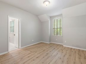 3 S Altwood Circle, The Woodlands TX 77382