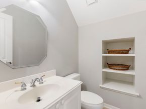3 S Altwood Circle, The Woodlands TX 77382