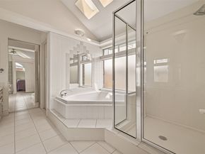 5437 Loch Lomond Drive, Houston TX 77096