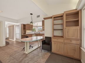 5437 Loch Lomond Drive, Houston TX 77096