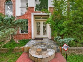 5437 Loch Lomond Drive, Houston TX 77096