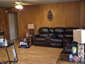 4219 Dragonwick Drive, Houston TX 77045