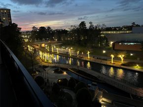 3 Waterway Court 5C, The Woodlands TX 77380