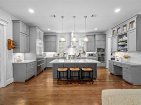 1045 Rosepoint Street, Houston TX 77018
