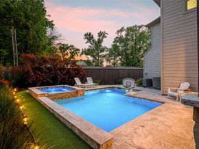 1045 Rosepoint Street, Houston TX 77018