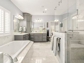 1045 Rosepoint Street, Houston TX 77018
