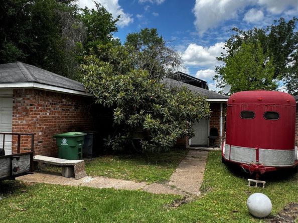 8910 Carousel Lane, Houston TX 77080