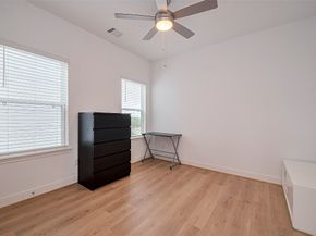 1615 Regents Gate Road, Houston TX 77055