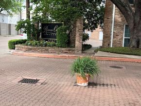 4040 San Felipe Street 104, Houston TX 77027