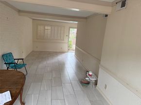 4040 San Felipe Street 104, Houston TX 77027