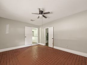 5810 Flamingo Drive, Houston TX 77033