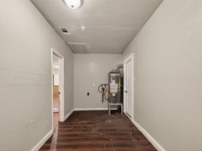 5810 Flamingo Drive, Houston TX 77033