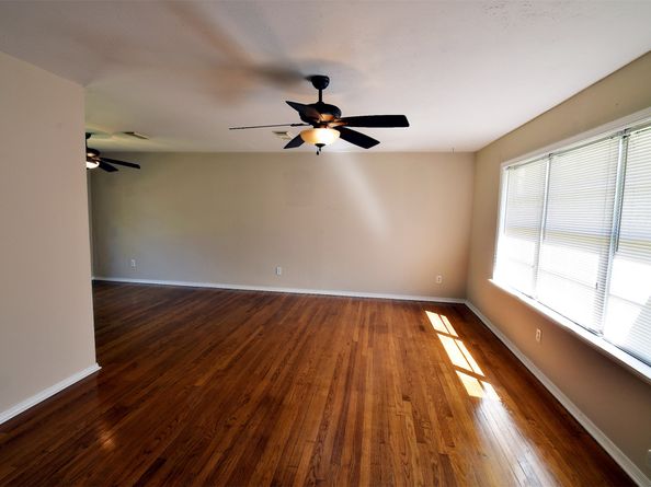 8510 Robindell Drive, Houston TX 77074