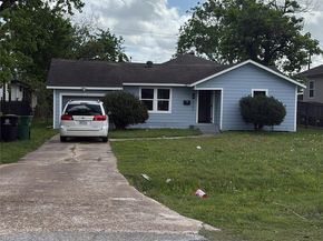 4702 Majestic Street, Houston TX 77026