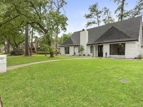 9222 New Forest Road, Spring TX 77379