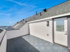 1605 Sylvester Road, Houston TX 77009