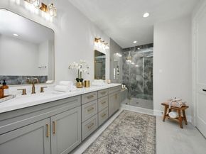 1605 Sylvester Road, Houston TX 77009