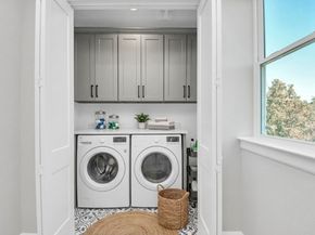 1605 Sylvester Road, Houston TX 77009