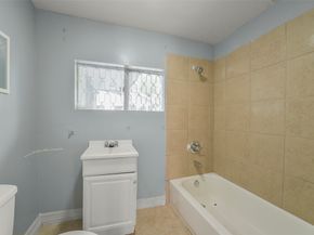1916 Chapman Street, Houston TX 77009