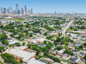 1916 Chapman Street, Houston TX 77009