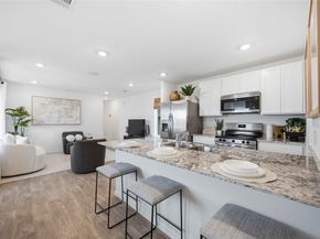 6005 Pineapple Street, Houston TX 77048