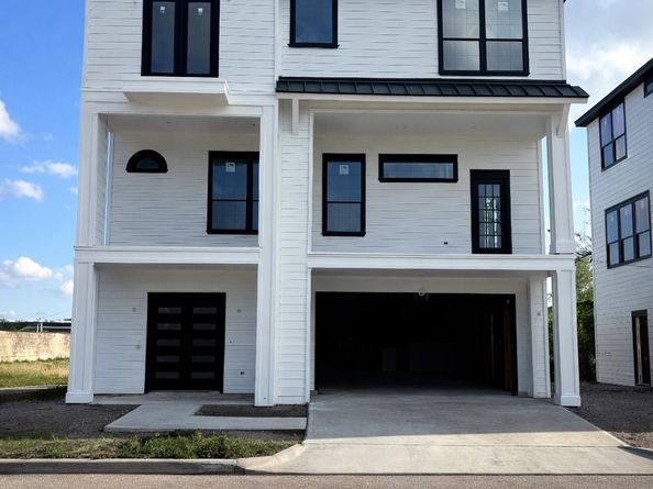 1716 Erin Street, Houston TX 77009