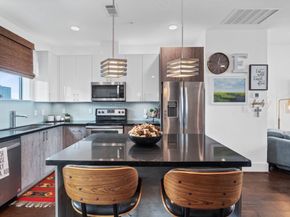 2401 Crawford Street B304, Houston TX 77004