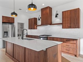 3802 Commerce Street, Houston TX 77003