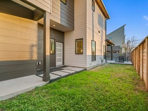3802 Commerce Street, Houston TX 77003