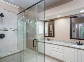 66 Lakeridge Court, The Woodlands TX 77381