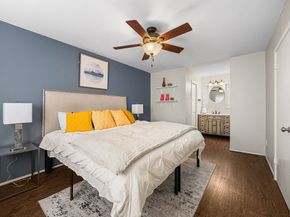 1300 Fairview Avenue B, Houston TX 77006