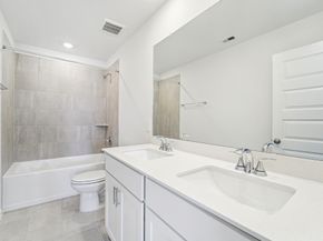 5719 Adamite Way, Houston TX 77048