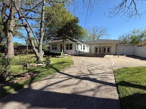 1415 Edgewood Drive, Richmond TX 77406
