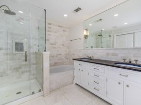 158 N Magnolia Pond Place 158E, The Woodlands TX 77381