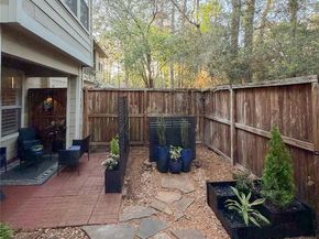 158 N Magnolia Pond Place 158E, The Woodlands TX 77381
