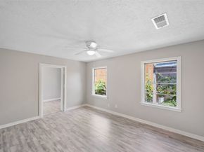 8527 Brower Street, Houston TX 77017