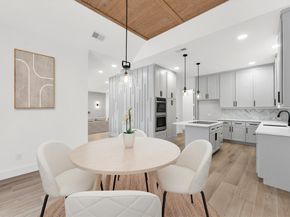 30 E Wedgemere Circle, The Woodlands TX 77381