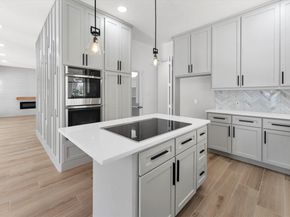 30 E Wedgemere Circle, The Woodlands TX 77381