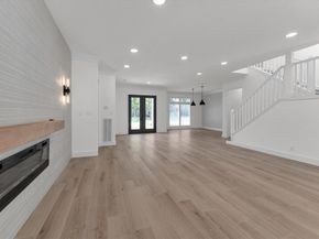 30 E Wedgemere Circle, The Woodlands TX 77381