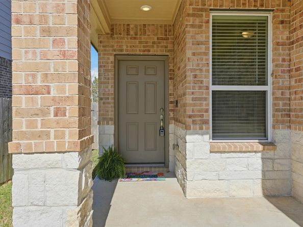 18846 Amaro Hills Drive, New Caney TX 77357